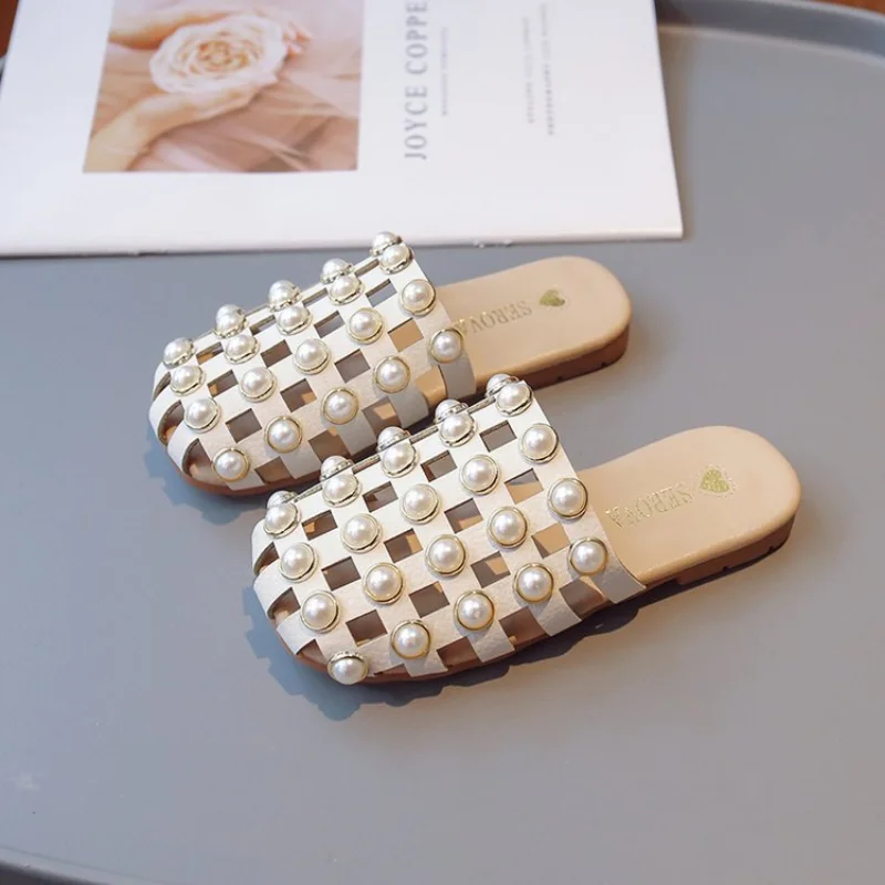 Children Girls Slippers Pearl Simple Versatile Casual Peep Toe Summer Breathable Korean Style Kids Fashion Outdoor Casual Shoes
Children Girls Slippers Pearl Simple Versatile Casual Peep Toe Summer Breathable Korean Style Kids Fashion Outdoor Casual Shoes