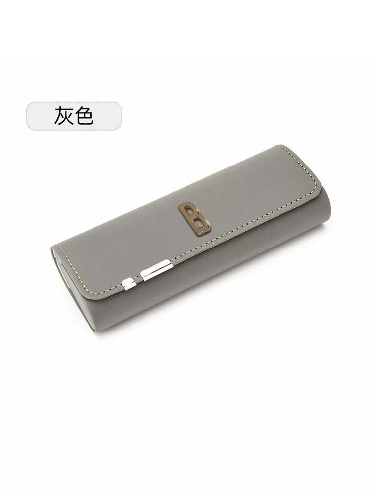 Индивидуальные элегантные Матовые чехлы для очков кремового цвета с именем заказчика, художественное украшение с буквами
Индивидуальные элегантные Матовые чехлы для очков кремового цвета с именем заказчика, художественное украшение с буквами