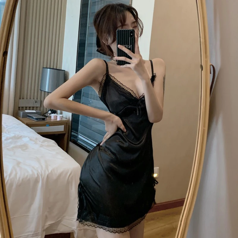 Women Sleepwear Ladies Sexy Lace Silk Satin Sleeveless Nightdress Nighties V-neck Nightwear For Female Fashion Comfort 2022
Women Sleepwear Ladies Sexy Lace Silk Satin Sleeveless Nightdress Nighties V-neck Nightwear For Female Fashion Comfort 2022