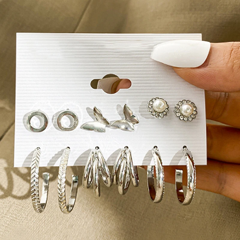 1 Set Letter C-shaped Geometric Stud Earrings Women Exaggerated Snake Stud Earring European American Fashion Style Party Jewelry
1 Set Letter C-shaped Geometric Stud Earrings Women Exaggerated Snake Stud Earring European American Fashion Style Party Jewelry