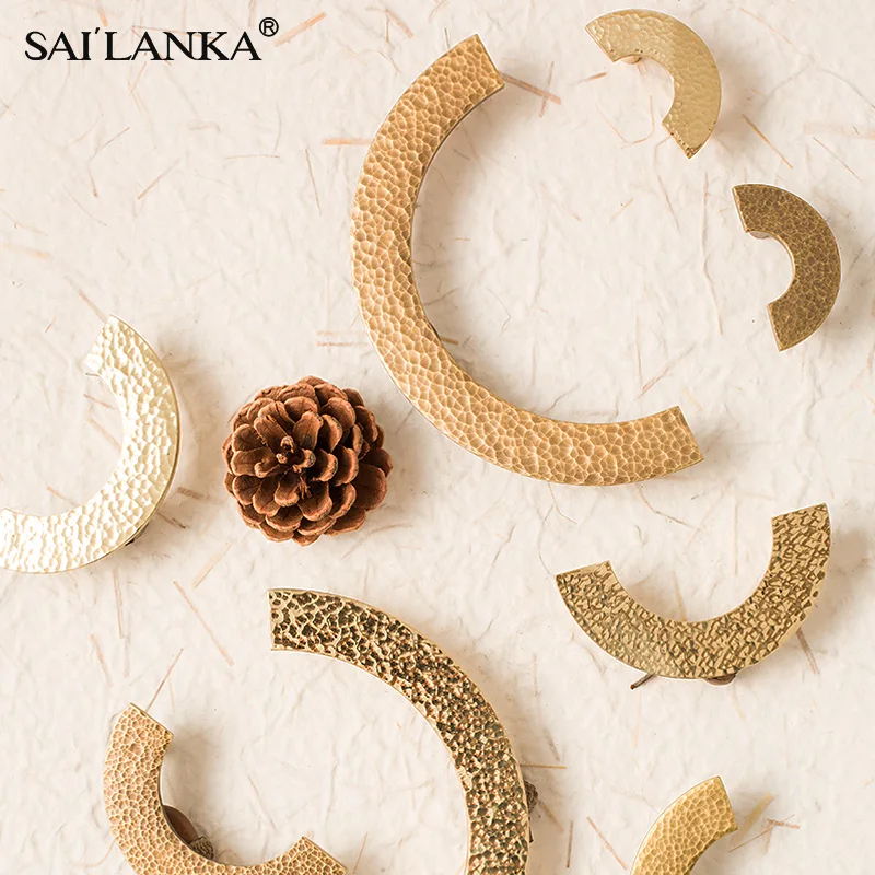 SAILANKA Semicircle Furniture Cabinet Handle Brass Retro Kitchen Home Door Knobs Cupboard Drawer Wardrobe Pulls Cabinet Knobs
SAILANKA Semicircle Furniture Cabinet Handle Brass Retro Kitchen Home Door Knobs Cupboard Drawer Wardrobe Pulls Cabinet Knobs