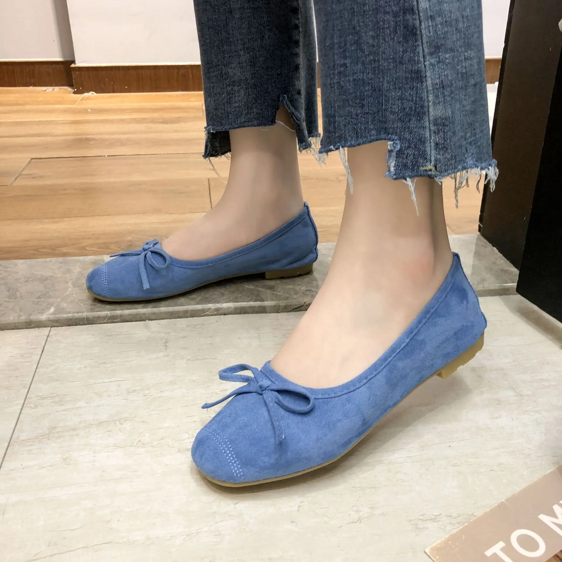 2022 New Women Flats Shoes Loafers Candy Color Slip on Flat Ballet Flats leisure Soft Comfort Lady Shoes Zapatos Plus Size 42
2022 New Women Flats Shoes Loafers Candy Color Slip on Flat Ballet Flats leisure Soft Comfort Lady Shoes Zapatos Plus Size 42