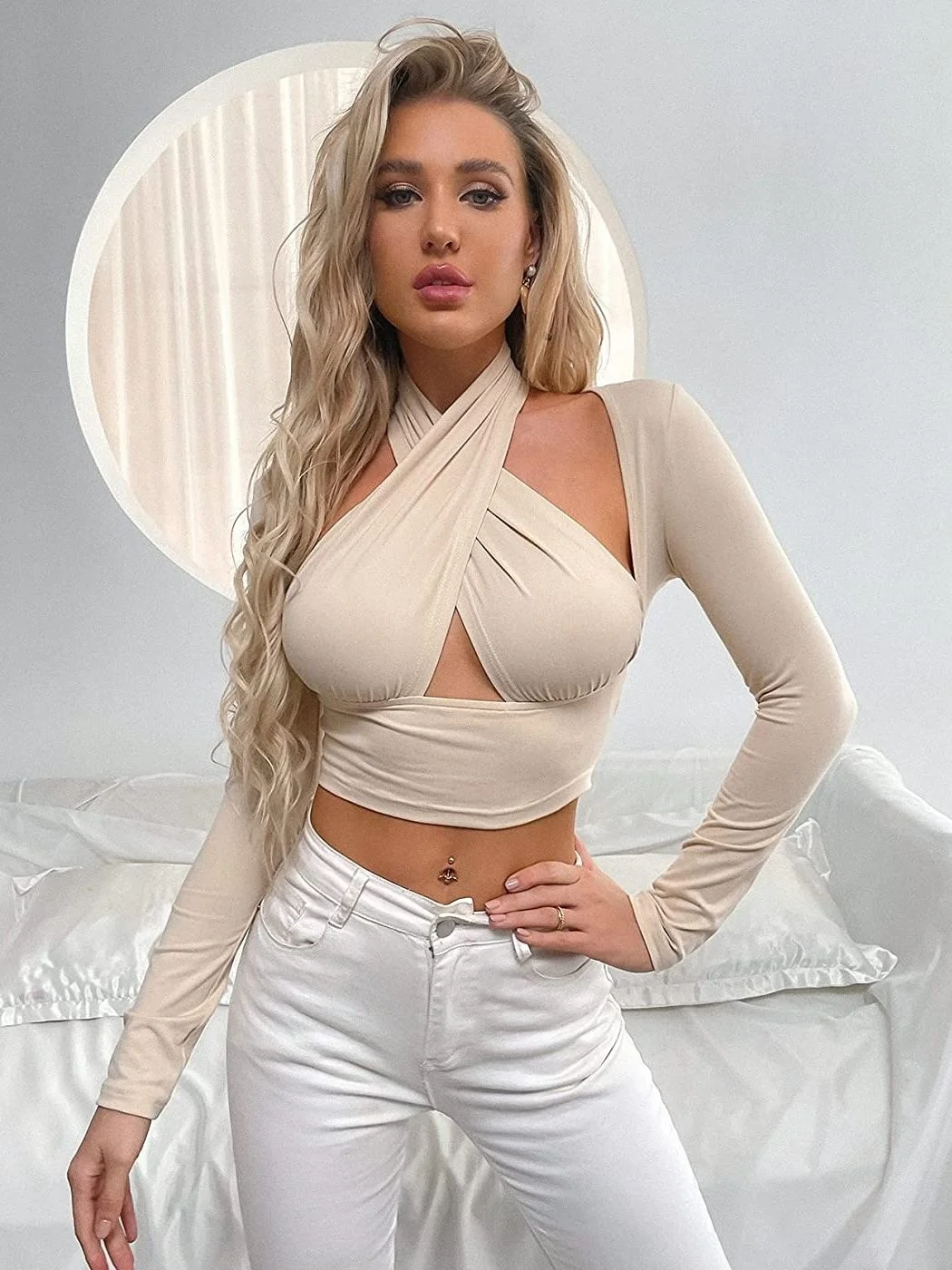 Женский винтажный укороченный топ с длинным рукавом, ажурный корсет с перекрестными лямками через шею, элегантные блузки для осени, 2023
Женский винтажный укороченный топ с длинным рукавом, ажурный корсет с перекрестными лямками через шею, элегантные блузки для осени, 2023