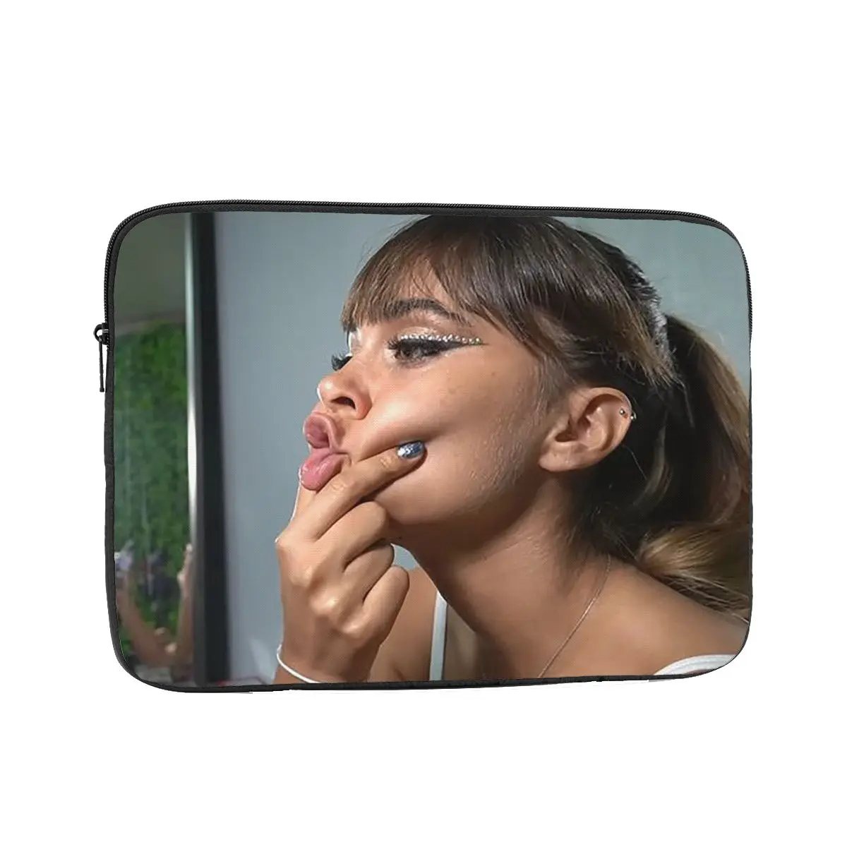 Чехол для ноутбука 12, 13, 15, 17 дюймов
Чехол для ноутбука 12, 13, 15, 17 дюймов