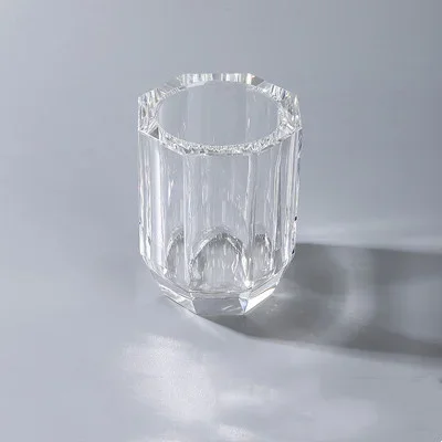 Набор для ванной комнаты из хрусталя
Набор для ванной комнаты из хрусталя