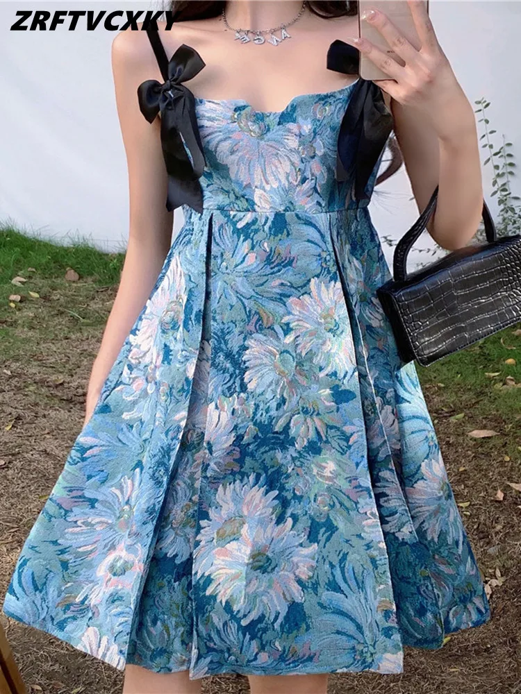 ZRFTVCXKY новые модные сексуальные платья для отпуска на бретельках с открытой спиной с бантом жаккардовые драпированные Мини пляжные платья
ZRFTVCXKY новые модные сексуальные платья для отпуска на бретельках с открытой спиной с бантом жаккардовые драпированные Мини пляжные платья