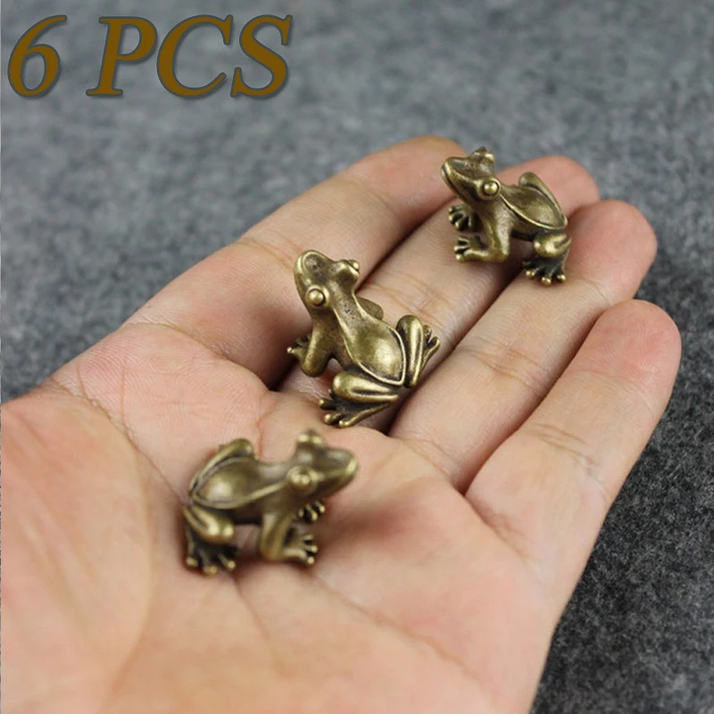 Bronze Toys 6 pcs Copper Mini Frog Decoration Brass Cute Frog Pocket Copper Frog Animal Bronze Carving Small Tea Pet
Bronze Toys 6 pcs Copper Mini Frog Decoration Brass Cute Frog Pocket Copper Frog Animal Bronze Carving Small Tea Pet