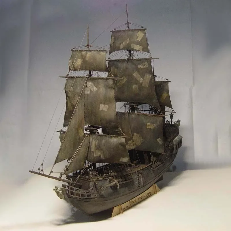 

1/96 Black Pearl Wooden Ship Model Hand-assembled Model Kit DIY Pirates of The Caribbean Sailboat Model Ornaments