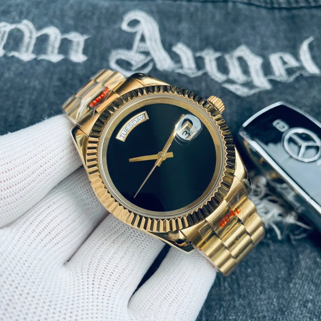 40mm Automatic Mechanical Mens Sports Watch Black White Dial Sapphire Glass Watches DAYDATE Stainless Steel
40mm Automatic Mechanical Mens Sports Watch Black White Dial Sapphire Glass Watches DAYDATE Stainless Steel