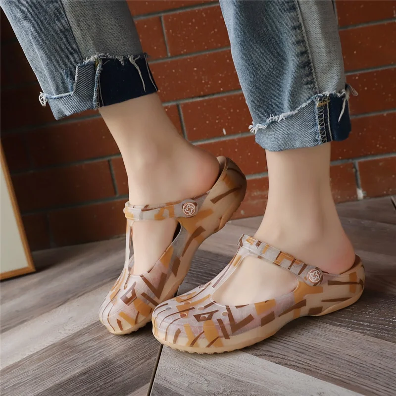 Veblen Hole Shoes Female Nurse Sandals Non-Slip Platform Beach Shoes Summer Outdoor Slippers Toe Box Soft Bottom Gel Shoes
Veblen Hole Shoes Female Nurse Sandals Non-Slip Platform Beach Shoes Summer Outdoor Slippers Toe Box Soft Bottom Gel Shoes