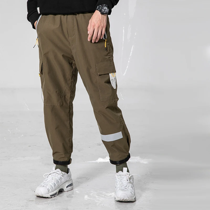 Men's casual pants outdoor loose wear-resistant multi-pocket straight overalls men's trousers simple fashion sports pants
Men's casual pants outdoor loose wear-resistant multi-pocket straight overalls men's trousers simple fashion sports pants