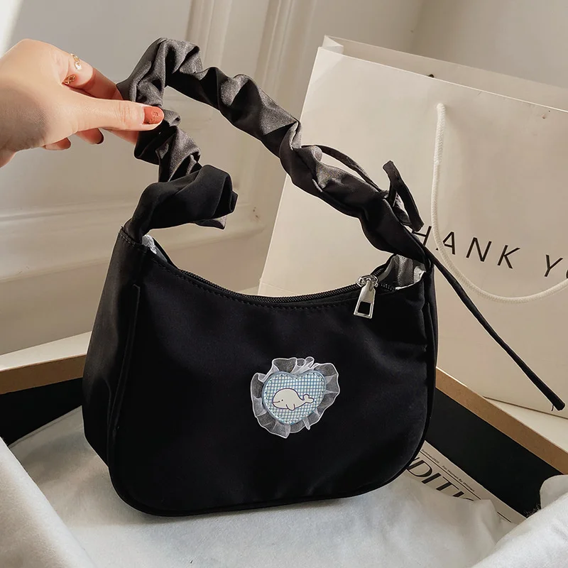 Retro Pleated Portable Underarm Bag Casual Lace Buckle Shoulder Canvas Bags for Women Street Trend Solid Color Square Bag
Retro Pleated Portable Underarm Bag Casual Lace Buckle Shoulder Canvas Bags for Women Street Trend Solid Color Square Bag
