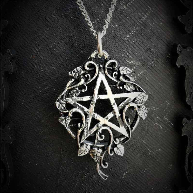 Vintage Style Texture Vine Leaf Pendant Trend Men's Women's Metal Pentagram Pendant Necklace Couple Wedding Party Gift Jewelry
Vintage Style Texture Vine Leaf Pendant Trend Men's Women's Metal Pentagram Pendant Necklace Couple Wedding Party Gift Jewelry