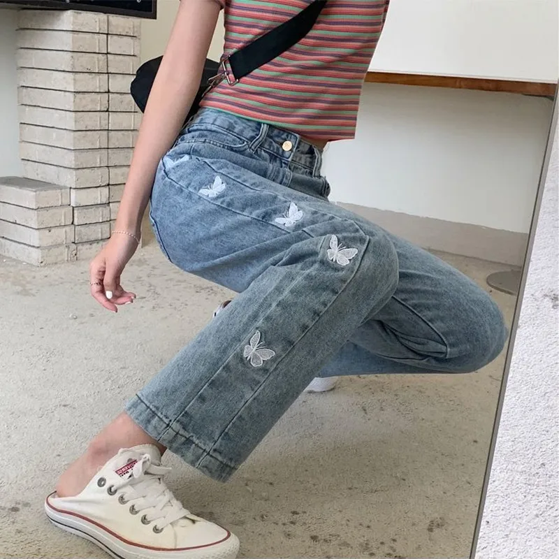Plus Size Jeans Casual Straight Loose Wide Leg Pants Korean Fashion High Waist Vintage Denim Trousers 2021 Harajuku Streetwear
Plus Size Jeans Casual Straight Loose Wide Leg Pants Korean Fashion High Waist Vintage Denim Trousers 2021 Harajuku Streetwear