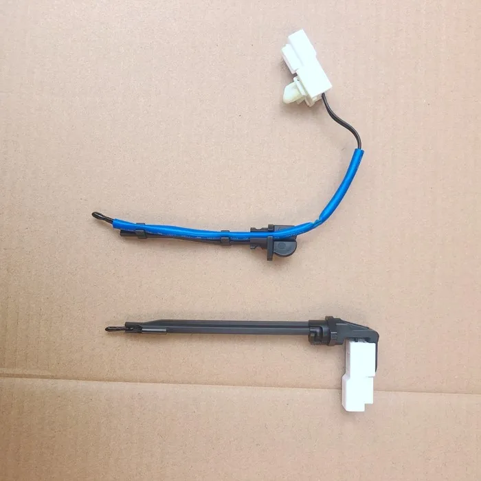 1 pc for Sonata IX35 Elantra Mistra IX25 evaporation box thermistor temperature control switch sensor
1 pc for Sonata IX35 Elantra Mistra IX25 evaporation box thermistor temperature control switch sensor