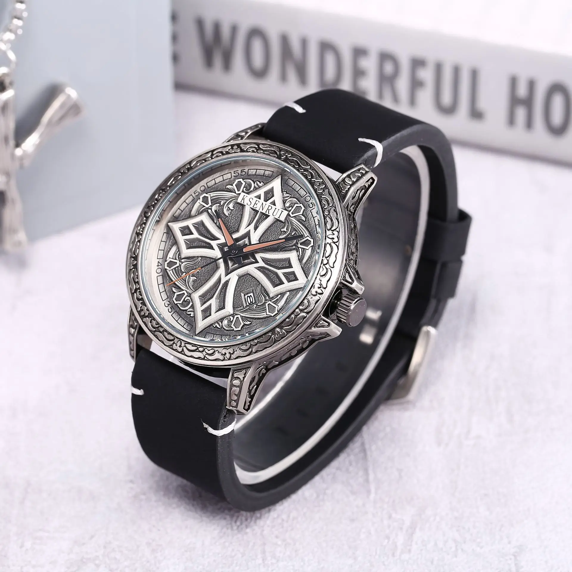 2022 new ksenrui three needle belt calendar fashion business leisure sports quartz watch belt box
2022 new ksenrui three needle belt calendar fashion business leisure sports quartz watch belt box