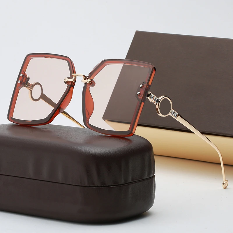 Sunglasses AAA Men Luxury Brand l-u Mirror Colors optical Women 39G glasses Metal frame Vintage
Sunglasses AAA Men Luxury Brand l-u Mirror Colors optical Women 39G glasses Metal frame Vintage