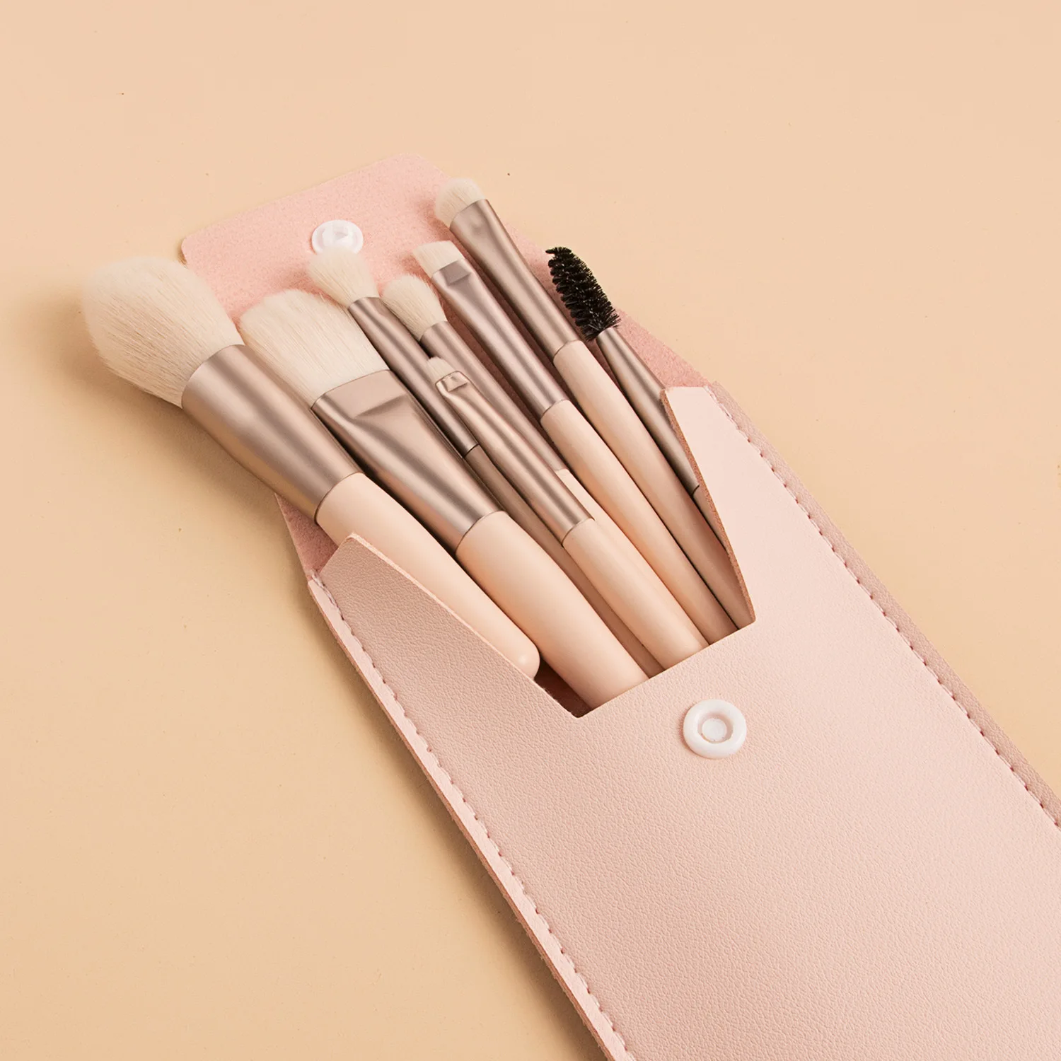 8pcs/set Travel Portable Soft Makeup Brushes Set Eye Shadow Foundation Powder Eyelash Lip Concealer Blush Make Up Brush Set
8pcs/set Travel Portable Soft Makeup Brushes Set Eye Shadow Foundation Powder Eyelash Lip Concealer Blush Make Up Brush Set