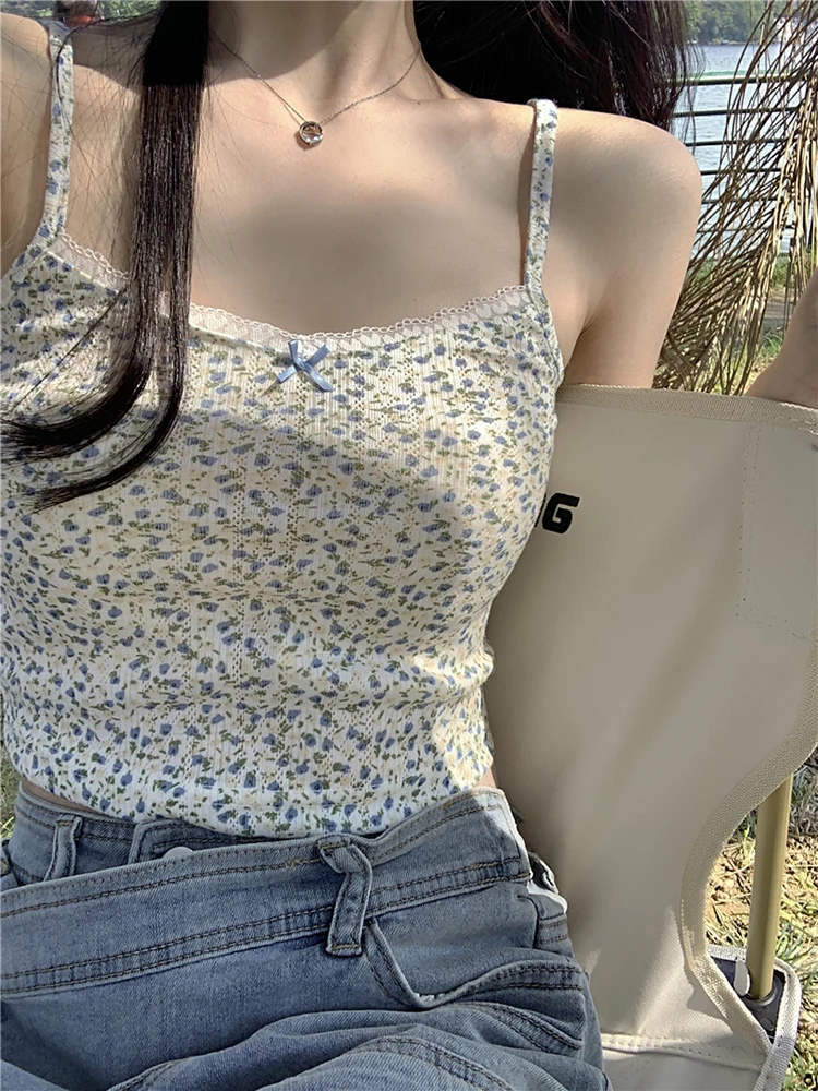 Cute Floral Crop Top Women Summer Camis Lace Trim Bow Prairie Chic Tops for Sweet Girl Kawaii Clothes
Cute Floral Crop Top Women Summer Camis Lace Trim Bow Prairie Chic Tops for Sweet Girl Kawaii Clothes