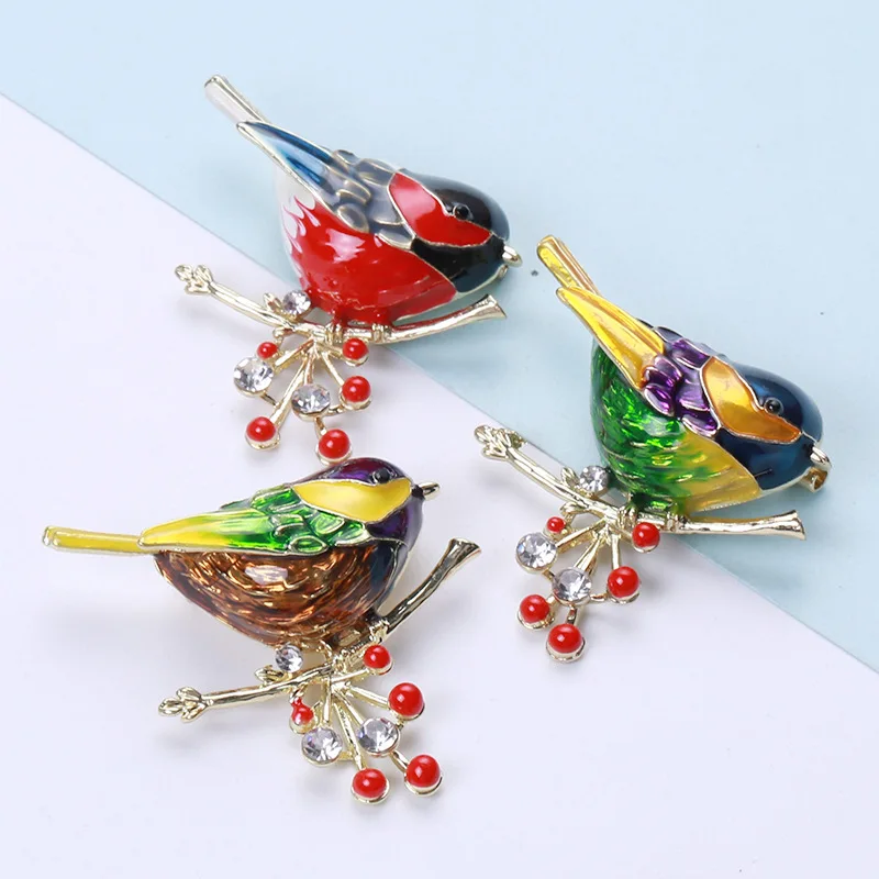 

2023For Women luxury Multicolor Bird Brooch Pins Enamel Hummingbird Brooches Jewelry Gift Animal Pin Clothing Accessories Badge