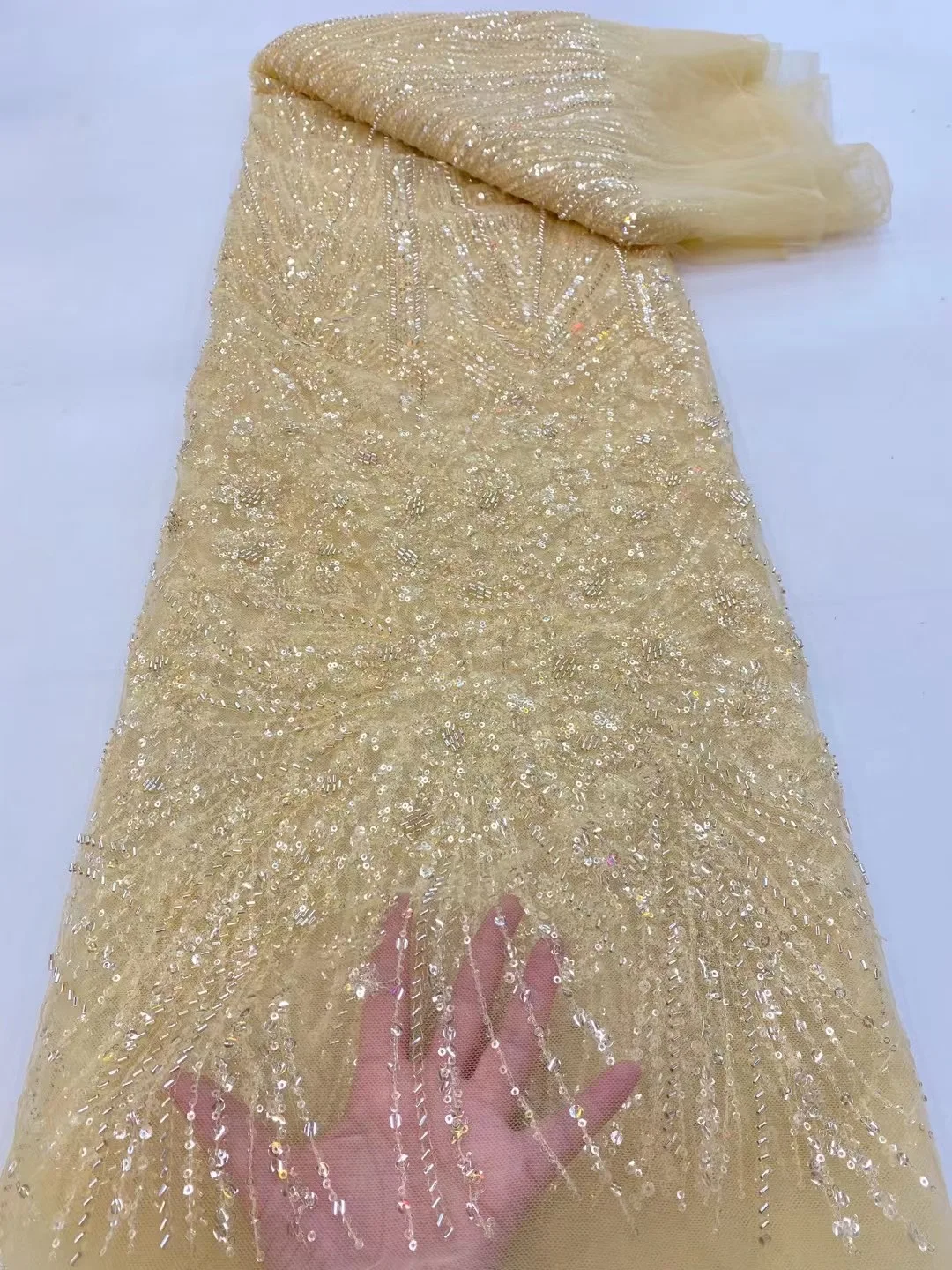 (5yards/pc) Embroidered African wedding tulle lace high quality beads French net lace with pearls sequins for dress FRX103
(5yards/pc) Embroidered African wedding tulle lace high quality beads French net lace with pearls sequins for dress FRX103