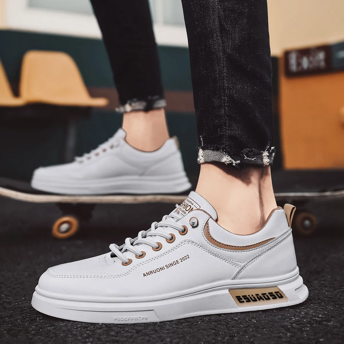 Men Casual Shoes 2022 New Summer Breathable Lightweight Fashion Outdoor Mens Sneakers High Quality Lace Up Men's Sports
Men Casual Shoes 2022 New Summer Breathable Lightweight Fashion Outdoor Mens Sneakers High Quality Lace Up Men's Sports