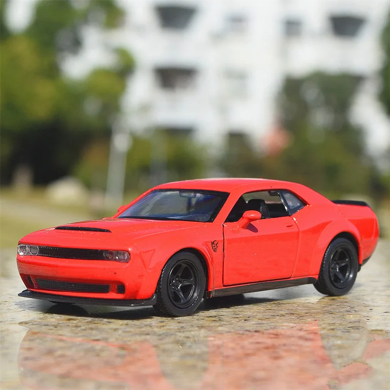 1/36 Dodge Challenger Alloy Muscle Sports Car Model Diecast Metal Toy Police Vehicles Car Model Simulation Collection Kids Gift
1/36 Dodge Challenger Alloy Muscle Sports Car Model Diecast Metal Toy Police Vehicles Car Model Simulation Collection Kids Gift