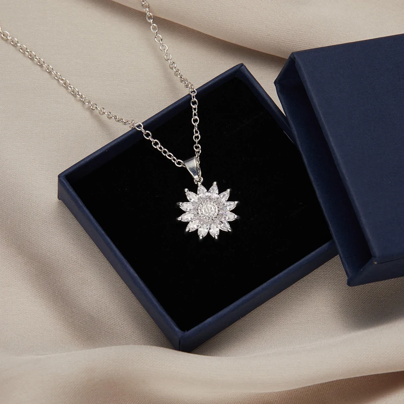New Vintage Zircon Sunflower Flower Pendant Necklace for Women Shiny Crystal Geometric Clavicle Copper Chain Choker Neck Jewelry
New Vintage Zircon Sunflower Flower Pendant Necklace for Women Shiny Crystal Geometric Clavicle Copper Chain Choker Neck Jewelry