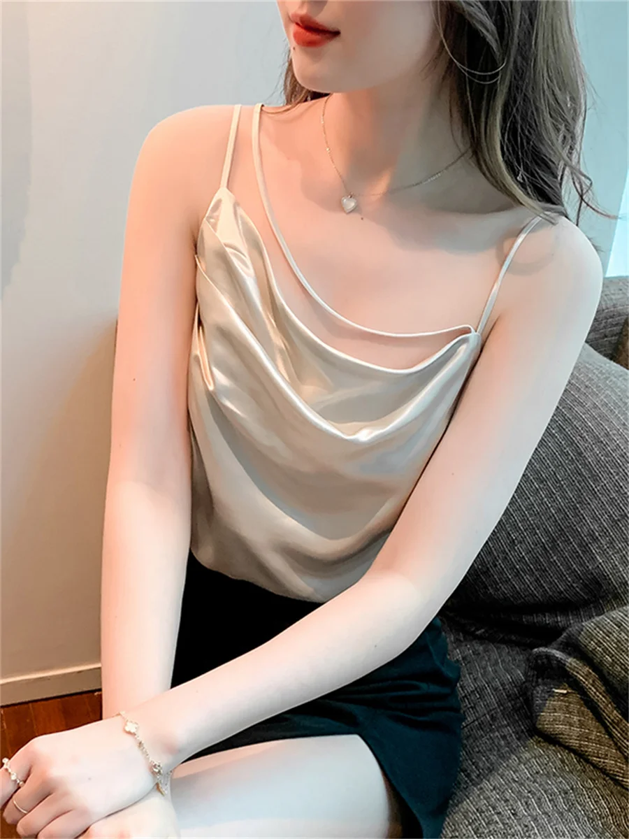 Woman Summer Style Tank Tops Lady Casual Sleeveless Suspender V-Neck Silk Camisole Tops SP1440
Woman Summer Style Tank Tops Lady Casual Sleeveless Suspender V-Neck Silk Camisole Tops SP1440