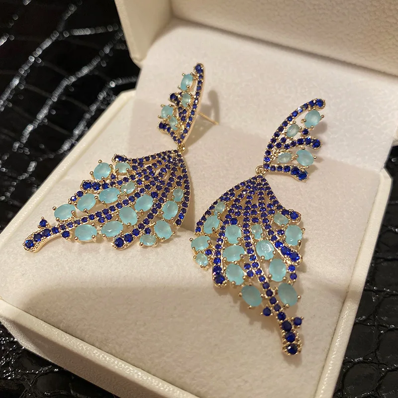 Candy Earrings For Women Sweet and Romantic Retro Blue Butterfly Stud Earrings Inlaid Full Zircon 925 Sterling Silver Needle
Candy Earrings For Women Sweet and Romantic Retro Blue Butterfly Stud Earrings Inlaid Full Zircon 925 Sterling Silver Needle