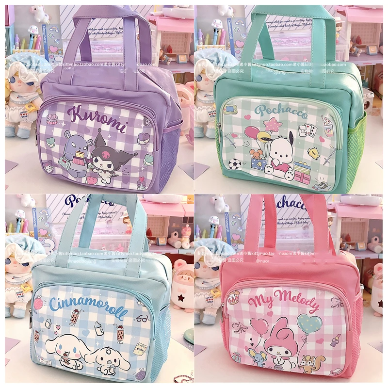 Sanrio термальный Ланч-бокс My Melody Cinnamoroll Kuromi Purin мультяшный большой емкости ПУ водонепроницаемый Ланч-бокс сумка сумочка подарок для девочек
Sanrio термальный Ланч-бокс My Melody Cinnamoroll Kuromi Purin мультяшный большой емкости ПУ водонепроницаемый Ланч-бокс сумка сумочка подарок для девочек