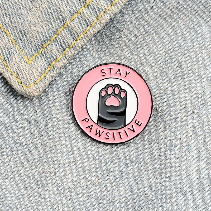 Cartoon Women's Brooch Creativity Badges Animal Gray Cat Claw Enamel Pin Lapel Pins Christmas Friends New Year Gift Jewelry
Cartoon Women's Brooch Creativity Badges Animal Gray Cat Claw Enamel Pin Lapel Pins Christmas Friends New Year Gift Jewelry