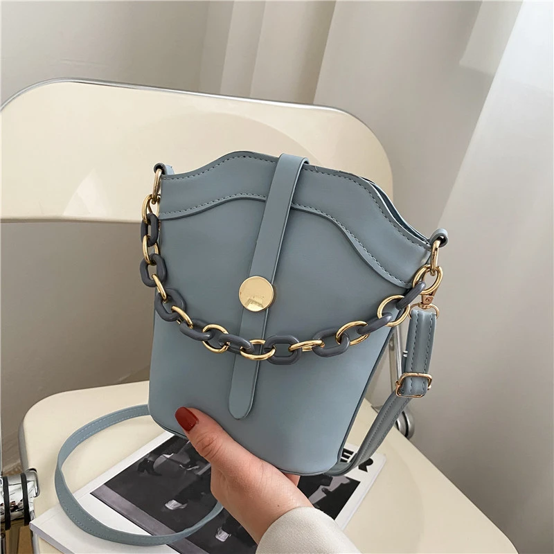 PU Leather Phone Package for Women 2022 Spring Trend Luxury Handbag Lady Branded Trending Shoulder Purses
PU Leather Phone Package for Women 2022 Spring Trend Luxury Handbag Lady Branded Trending Shoulder Purses