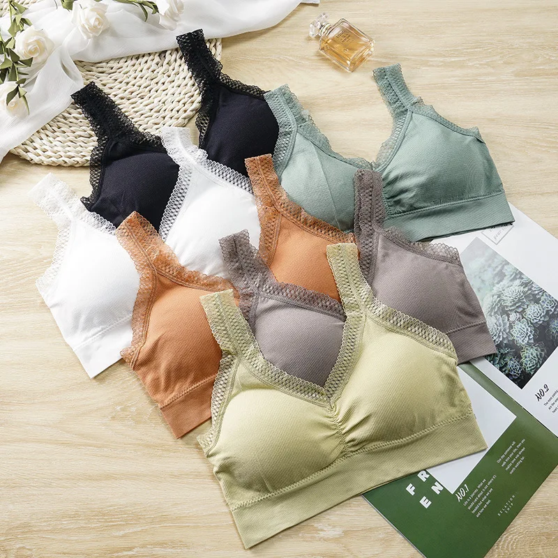 Lace Breathable Sports Bra Anti-sweat Fitness Top Women Seamless Yoga Bra Shockproof Crop Top Push Up Sport Bra Gym Workout Top
Lace Breathable Sports Bra Anti-sweat Fitness Top Women Seamless Yoga Bra Shockproof Crop Top Push Up Sport Bra Gym Workout Top