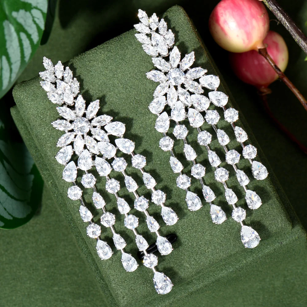 Bohemian Luxury Butterfly Pearl Dangle Earrings For Women Wedding Bridal Earrings boucle d'oreille femme 2023 E-52
Bohemian Luxury Butterfly Pearl Dangle Earrings For Women Wedding Bridal Earrings boucle d'oreille femme 2023 E-52