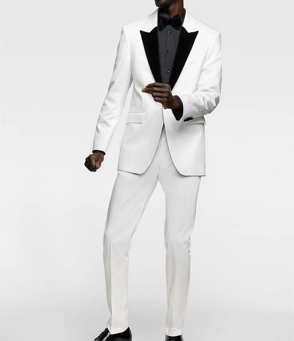 One Button Velvet Lapel Tuxedos Groomsmen Best Man Bridegroom Terno Masculino Velvet Lining Men Suit (Jacket+Pant+Vest))
One Button Velvet Lapel Tuxedos Groomsmen Best Man Bridegroom Terno Masculino Velvet Lining Men Suit (Jacket+Pant+Vest))