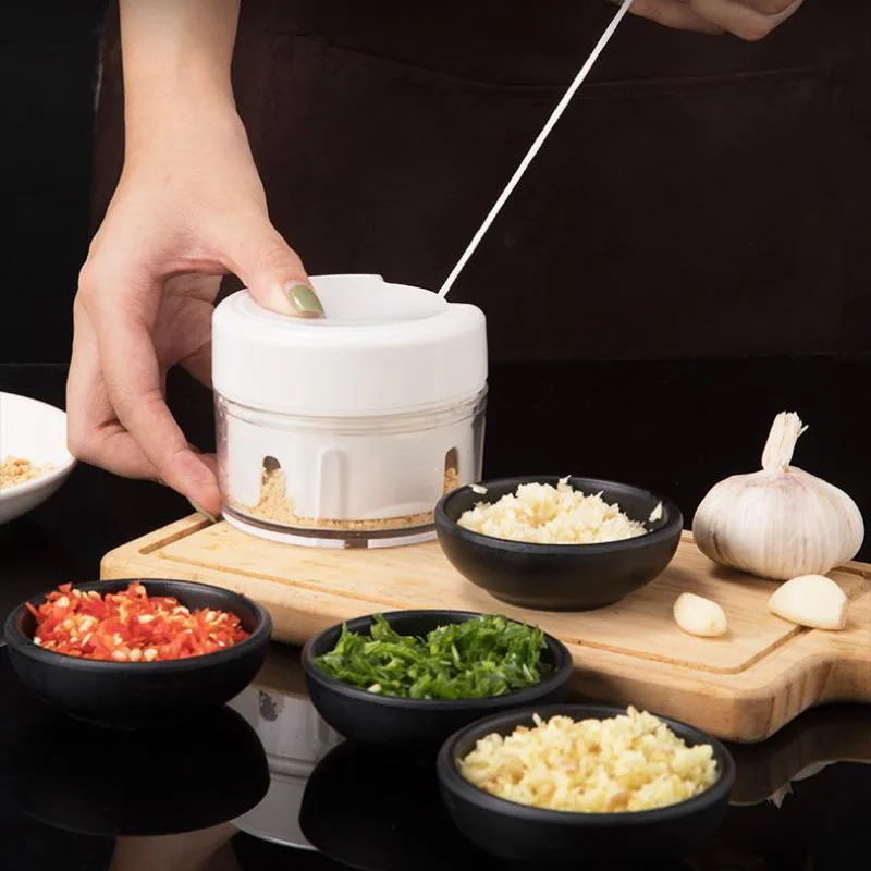 Manual Garlic Masher Multifunction Hand Pull Garlic Ginger Crusher Garlic Press Portable Vegetable Fruit Crushers Kitchen Gadget
Manual Garlic Masher Multifunction Hand Pull Garlic Ginger Crusher Garlic Press Portable Vegetable Fruit Crushers Kitchen Gadget