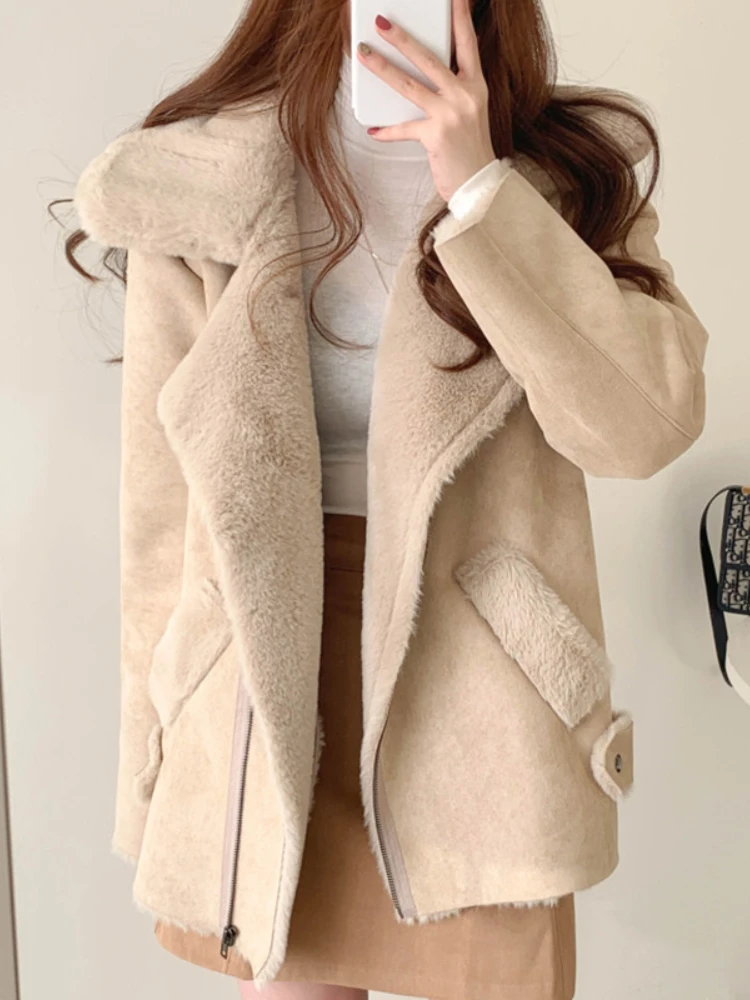 LY VAREY LIN New Winter Faux Leather Fur Sheepskin Coat Women Fashion Lapel Zipper Jacket Lady Thick Warm Moto Biker Outwear
LY VAREY LIN New Winter Faux Leather Fur Sheepskin Coat Women Fashion Lapel Zipper Jacket Lady Thick Warm Moto Biker Outwear
