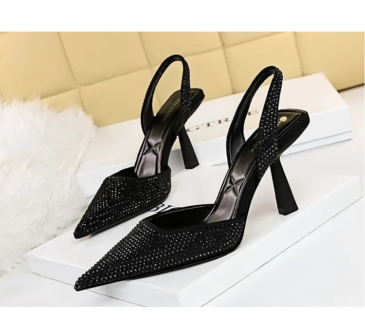 2022 Summer Rhinestone Ladies Sandals Shoes Fashion Party Dress Ankle Strap Pointed Toe Thin Heels Women Sandalias
2022 Summer Rhinestone Ladies Sandals Shoes Fashion Party Dress Ankle Strap Pointed Toe Thin Heels Women Sandalias