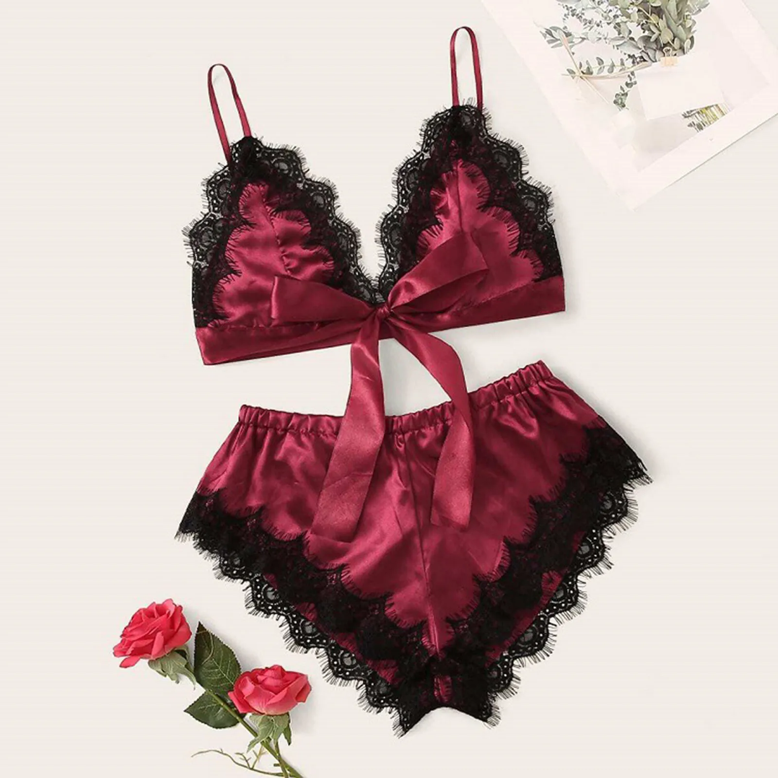Women's Home Clothes Pajamas Set Woman 2 Pieces Bowknot Bra Briefs Women's Summer Shorts Pajama Female Set Pijama Sleepwear
Women's Home Clothes Pajamas Set Woman 2 Pieces Bowknot Bra Briefs Women's Summer Shorts Pajama Female Set Pijama Sleepwear