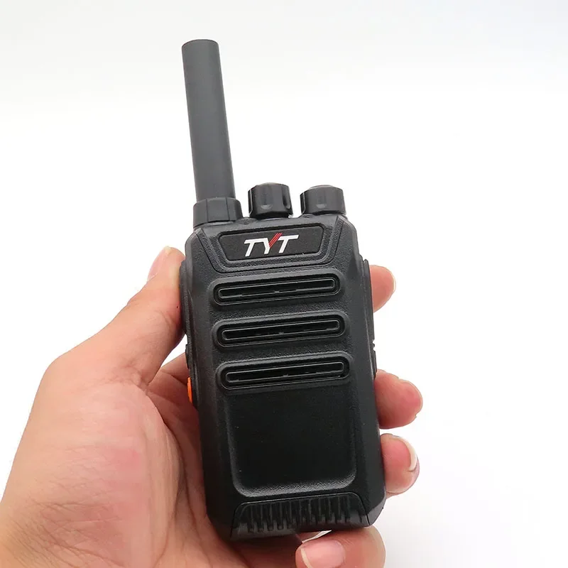 TYT TC-568 Amateur Radio Transceiver 3800 mA Battery 5 Watt Output Power Small Volume Scrambler Handheld Two-way Radio
TYT TC-568 Amateur Radio Transceiver 3800 mA Battery 5 Watt Output Power Small Volume Scrambler Handheld Two-way Radio