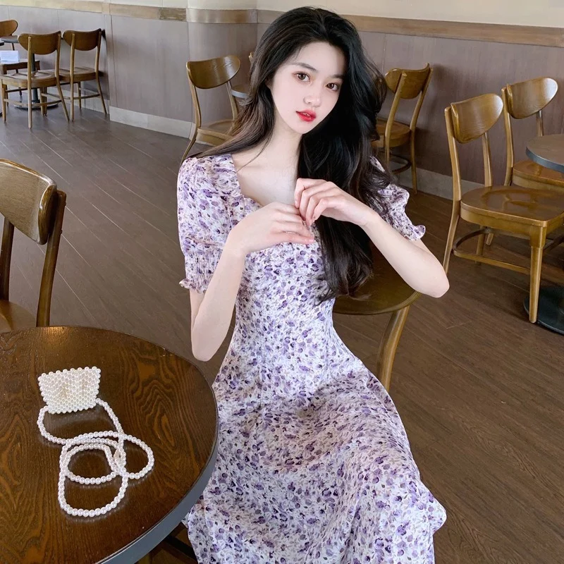 New Elegant Floral Dress Summer 2021 Women V Neck Short Sleeve Dress Cottagecore Girl Sweet French Retro Puff Sleeve Split Dress
New Elegant Floral Dress Summer 2021 Women V Neck Short Sleeve Dress Cottagecore Girl Sweet French Retro Puff Sleeve Split Dress