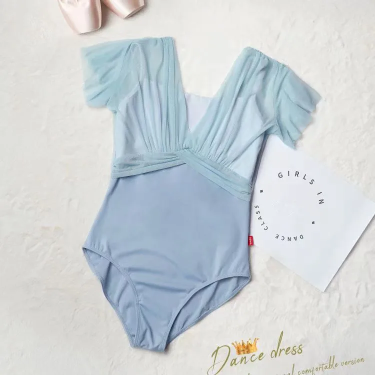 Балетное трико для женщин с V-образным вырезом, открытой спиной и оборками на рукавах, сетчатый комбинированный танцевальный костюм, тренажерный зал, Йога, купальник, трико, элегантный боди 
Балетное трико для женщин с V-образным вырезом, открытой спиной и оборками на рукавах, сетчатый комбинированный танцевальный костюм, тренажерный зал, Йога, купальник, трико, элегантный боди