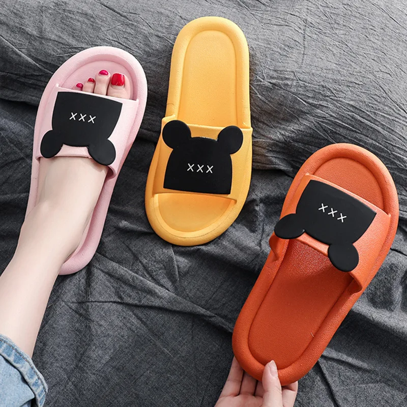 Minimalist Household Fashion Slippers Men Women Summer Indoor Slides Bathing Non-Slip Bathroom Thick-Soled Slippers
Minimalist Household Fashion Slippers Men Women Summer Indoor Slides Bathing Non-Slip Bathroom Thick-Soled Slippers