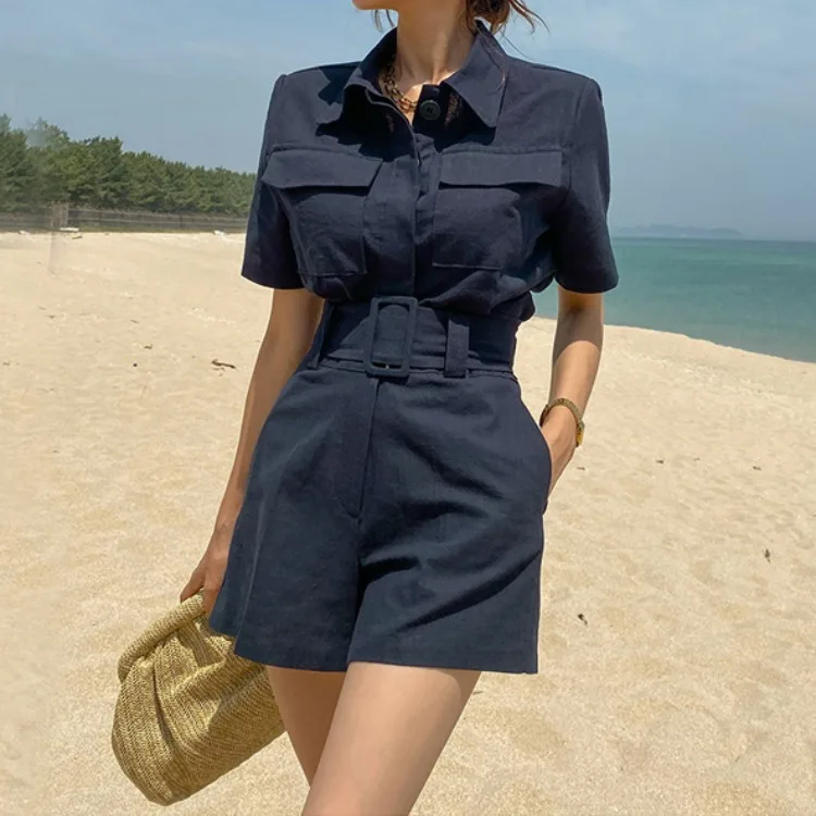 Women Two-piece Suit 2021 Summer Korean Temperament Slim Body Short Lapel Tops and High Waist Sashes Shorts Female Solid Sets
Women Two-piece Suit 2021 Summer Korean Temperament Slim Body Short Lapel Tops and High Waist Sashes Shorts Female Solid Sets