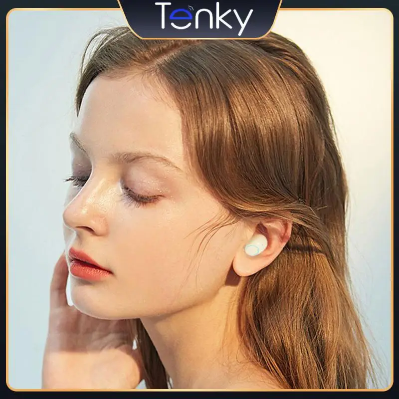 Sports Headset 360 Stereo Sound Distance About 10 Meters Touch Control Headset Reduce Distortion Rate Mini And Compact Earphone
Sports Headset 360 Stereo Sound Distance About 10 Meters Touch Control Headset Reduce Distortion Rate Mini And Compact Earphone