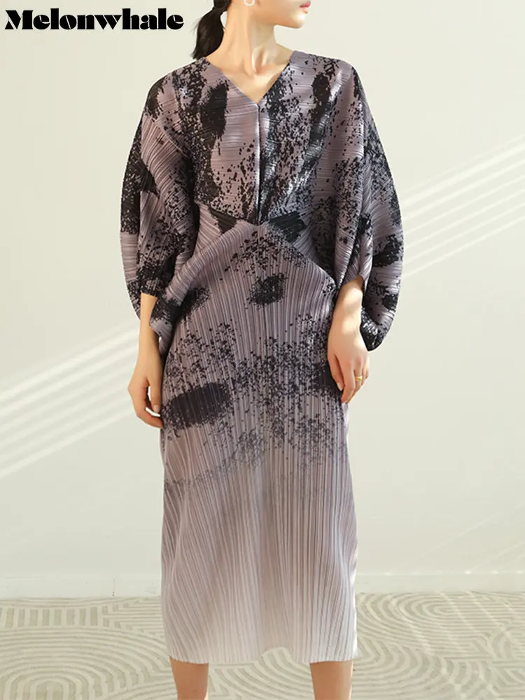 MelonWhale Long Miyake Pleated Elegant Dress Women V Neck Batwing Sleeves Print Party Dresses 2023 Spring Summer Female Clothing
MelonWhale Long Miyake Pleated Elegant Dress Women V Neck Batwing Sleeves Print Party Dresses 2023 Spring Summer Female Clothing