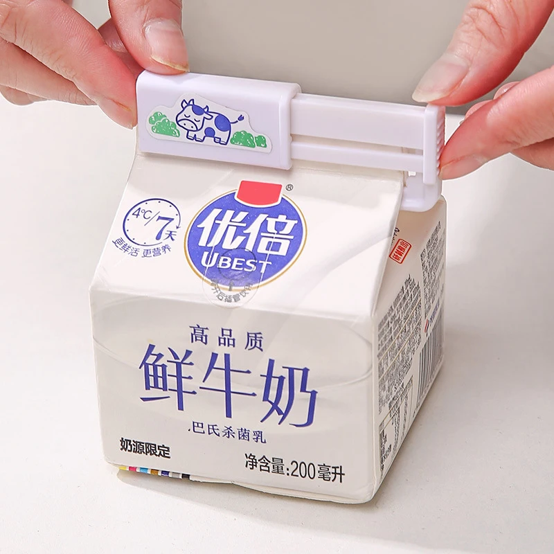 2Pcs Japan Style Milk Carton Closure Clip Retractable Boxed Beverage Seal Clip Preserving Clip Household Food Sealing Clip
2Pcs Japan Style Milk Carton Closure Clip Retractable Boxed Beverage Seal Clip Preserving Clip Household Food Sealing Clip