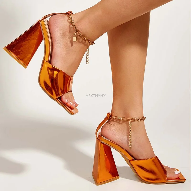 Western Style Elegant Ladies Party Dress Shoes Fashion Metal Chain Ankle Buckle Open Toe Triangle Square Heels Women Sandals
Western Style Elegant Ladies Party Dress Shoes Fashion Metal Chain Ankle Buckle Open Toe Triangle Square Heels Women Sandals