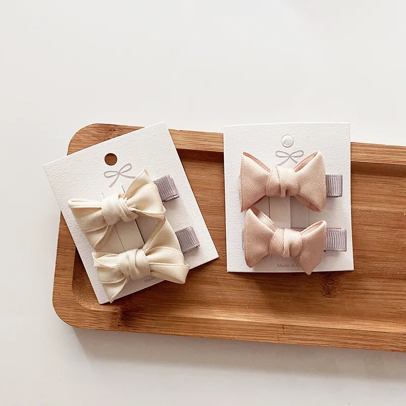 2Pcs/Lot Hair Bow Clips Korean Kids Side Hair Clips Hairpins For Baby Girl Cute Cloth Barrettes Headdress
2Pcs/Lot Hair Bow Clips Korean Kids Side Hair Clips Hairpins For Baby Girl Cute Cloth Barrettes Headdress
